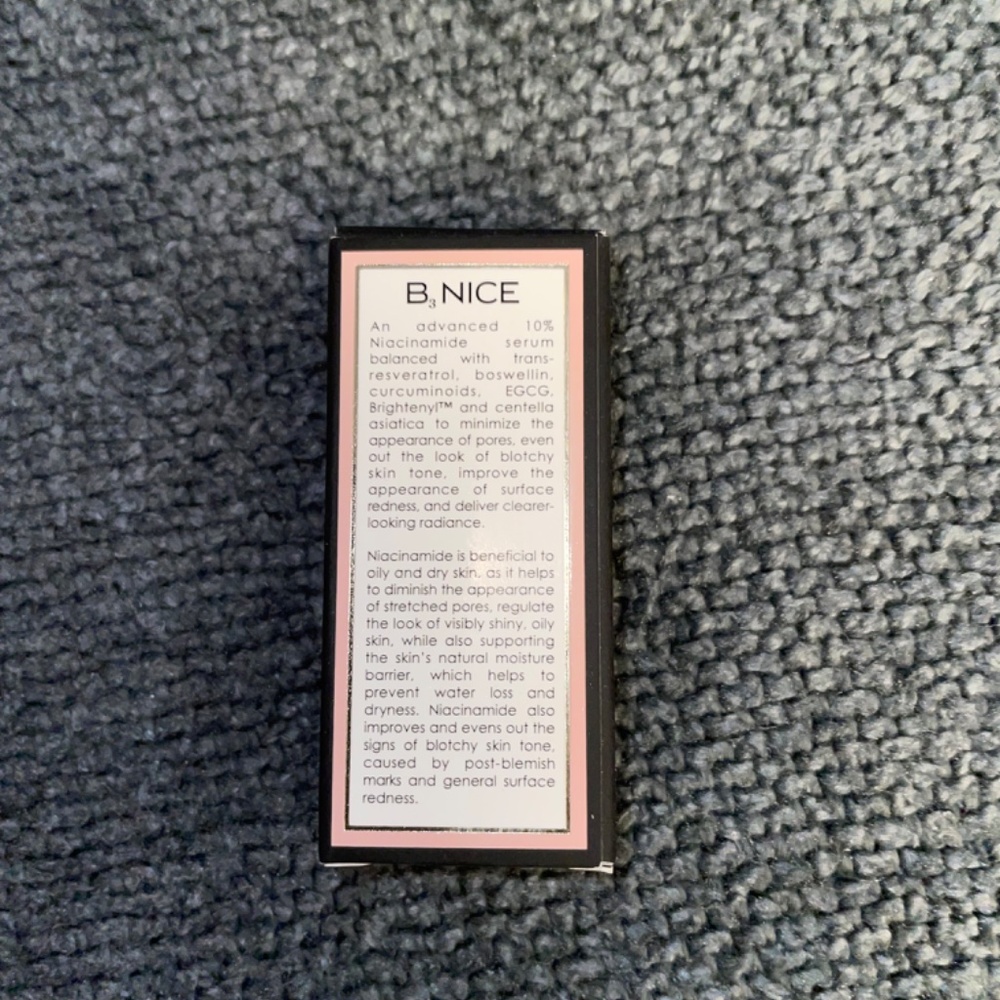 Sunday Riley - Picture 2 of 2